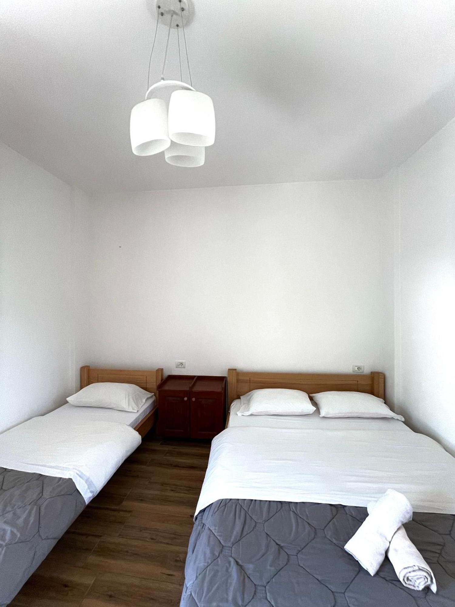 Lazer Cardaku guest house Valbone Exterior foto